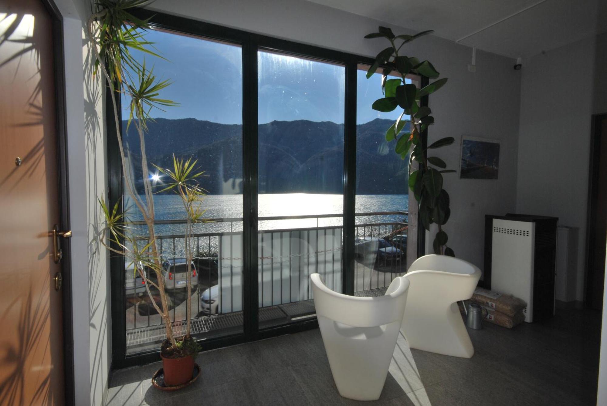 Ferienwohnung Andrea Olga House Laglio Exterior foto